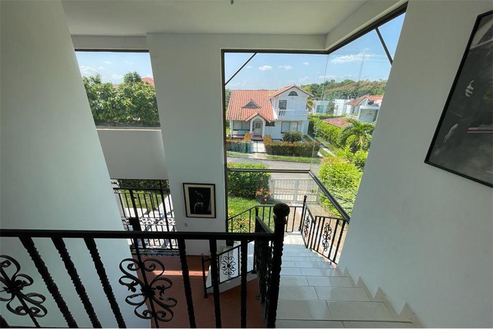 Spectacular Single Family Home